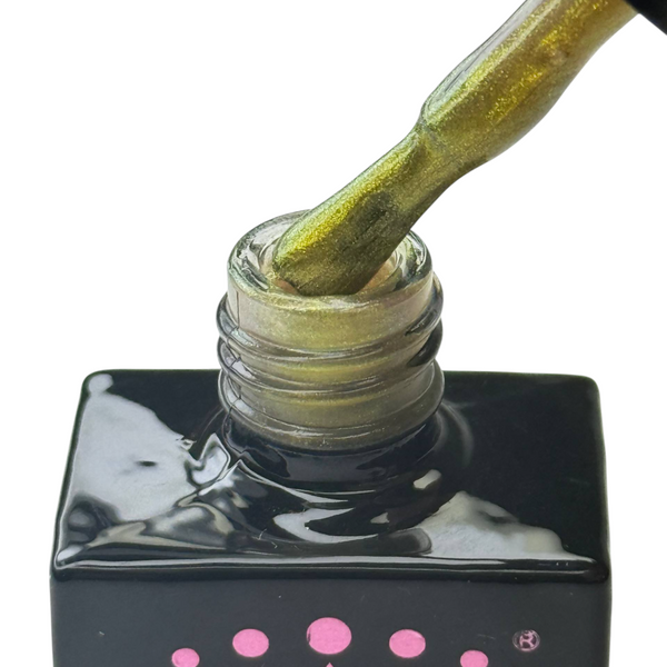 Гель-лак Cat Eye 7D Master Professional 05, 10 мл